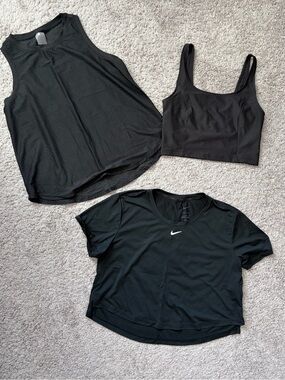 Nike Women's Black Sports Tank and Crop Top Set